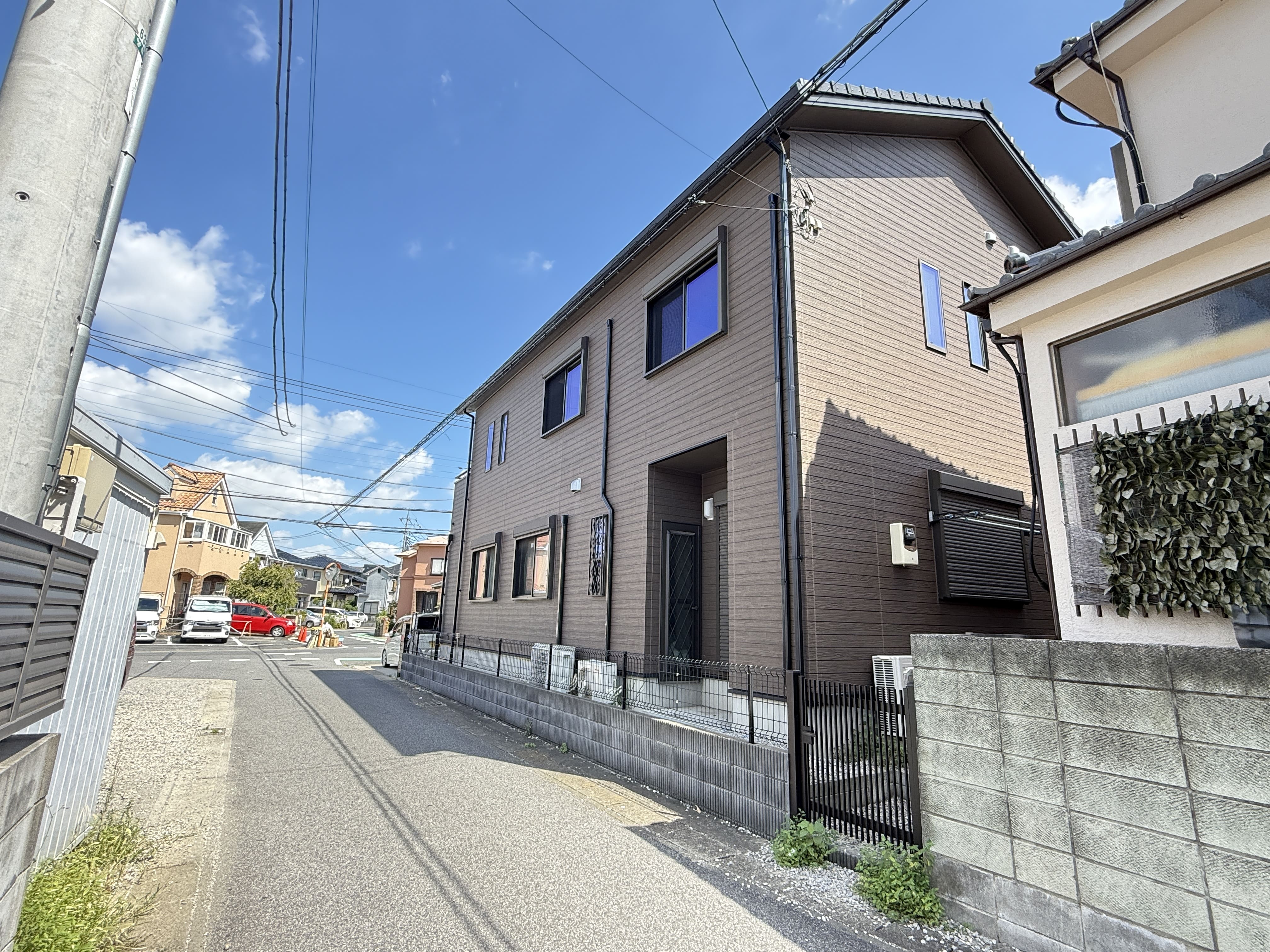 草加市苗塚町 中古戸建て、新着物件のご紹介です!